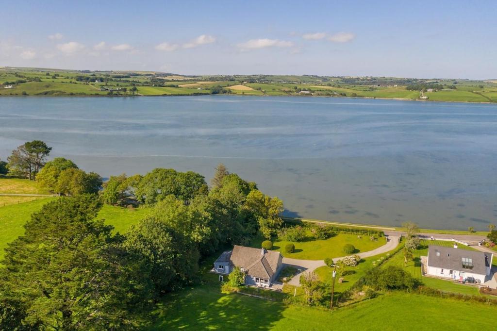 2 Bed Waterfront Property - Close To Courtmacsherry Cork Dış mekan fotoğraf