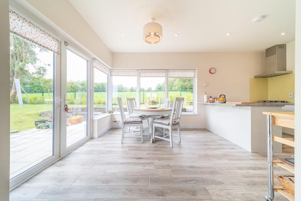 2 Bed Waterfront Property - Close To Courtmacsherry Cork Dış mekan fotoğraf